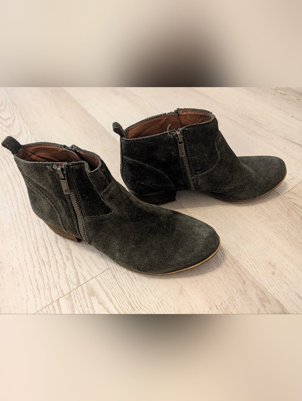 Lucky Brand Betwixt Olive Green Suede Botots 8.5